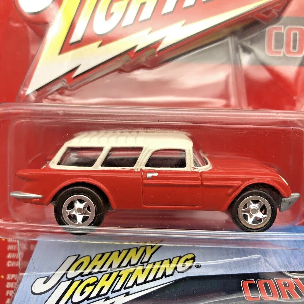 Johnny Lightning 1954 Chevy Corvette Nomad Car +Tin Diecast Chevrolet 1/64 Scale